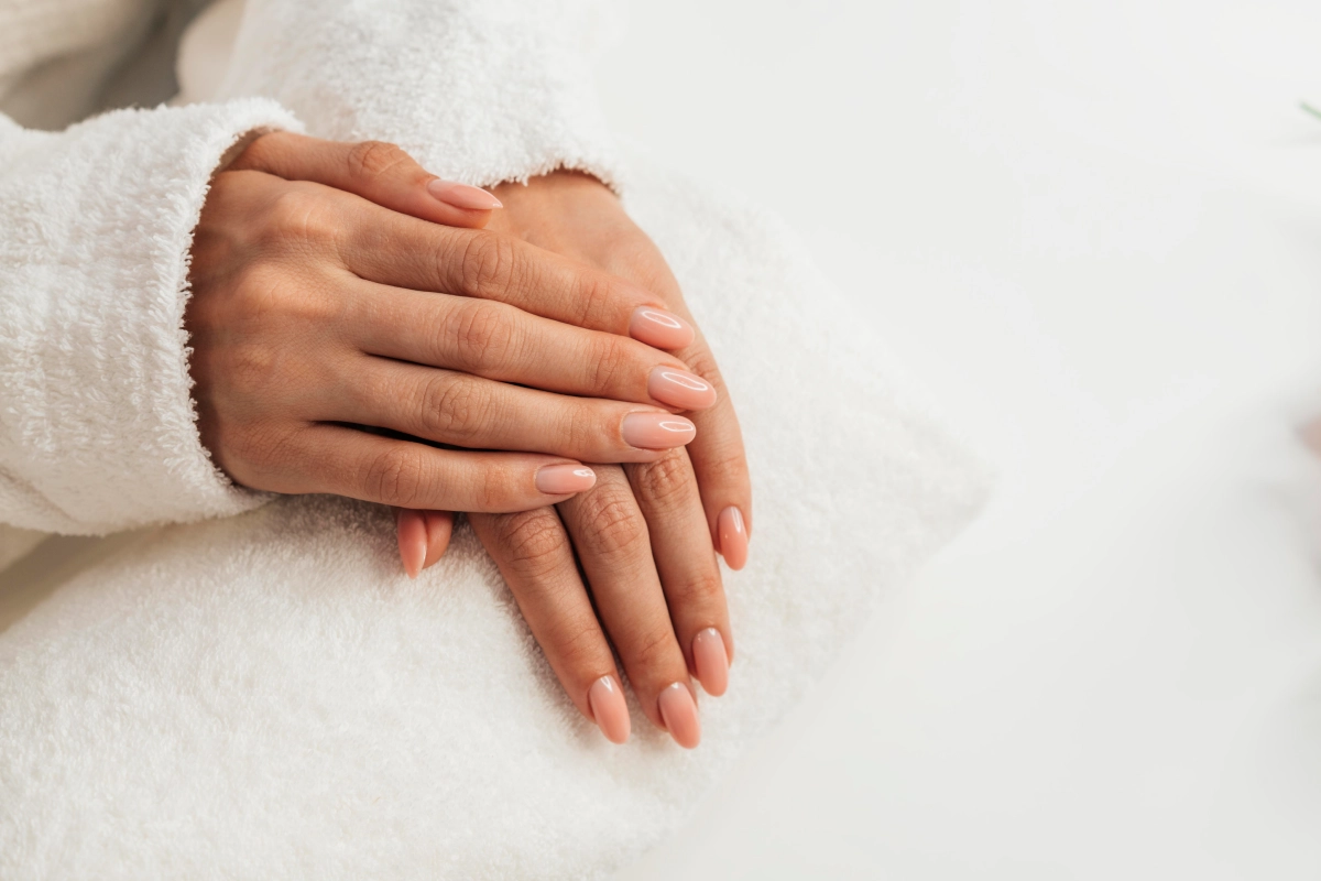 Which Nails Are Stronger, Safer, and Sexier? The Battle: Hard Gel Nails vs Acrylic
