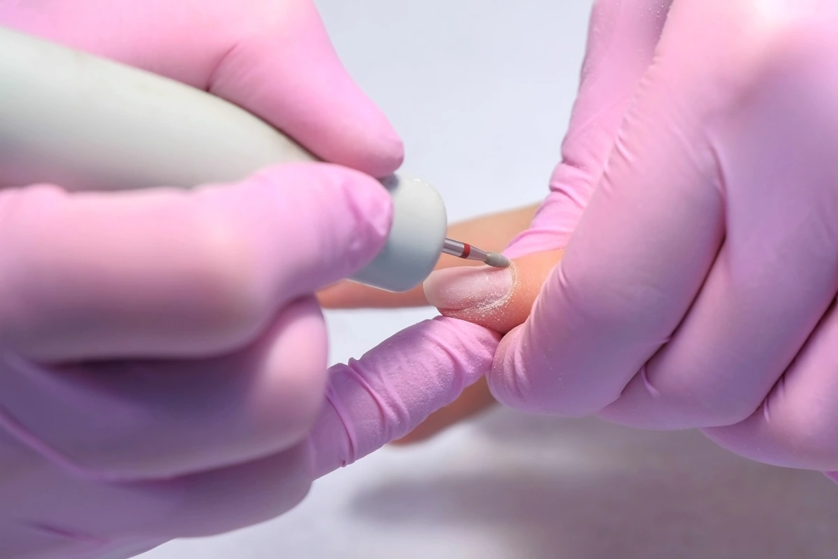 Russian Manicure on Short Nails: The Secret to a Clean, Elegant Look