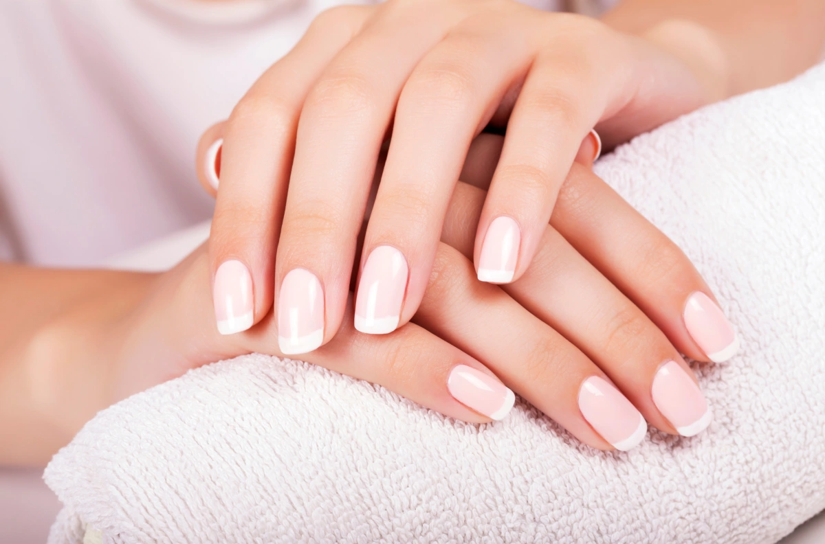 Modern French Manicure: The Elegant Comeback You Didn’t Know You Needed