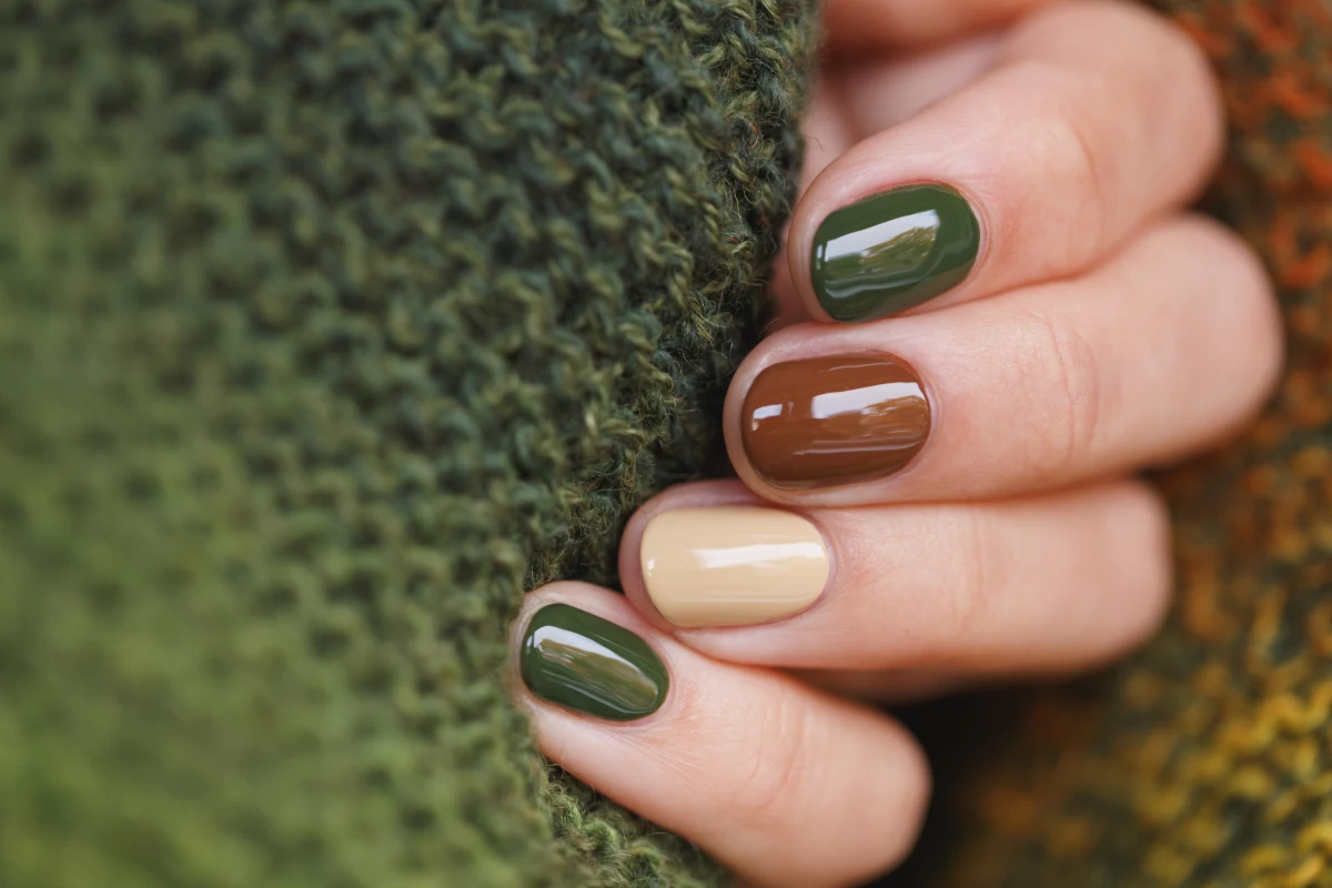 Short Acrylic Nails Are the New Power Look - Here’s Why Tampa Women Are Obsessed