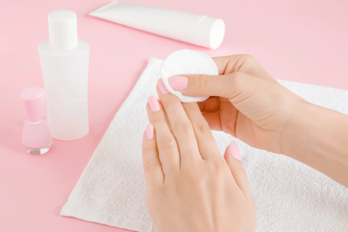 Your Nail Tech Hates This: The Wrong Way to Remove Gel Polish at Home