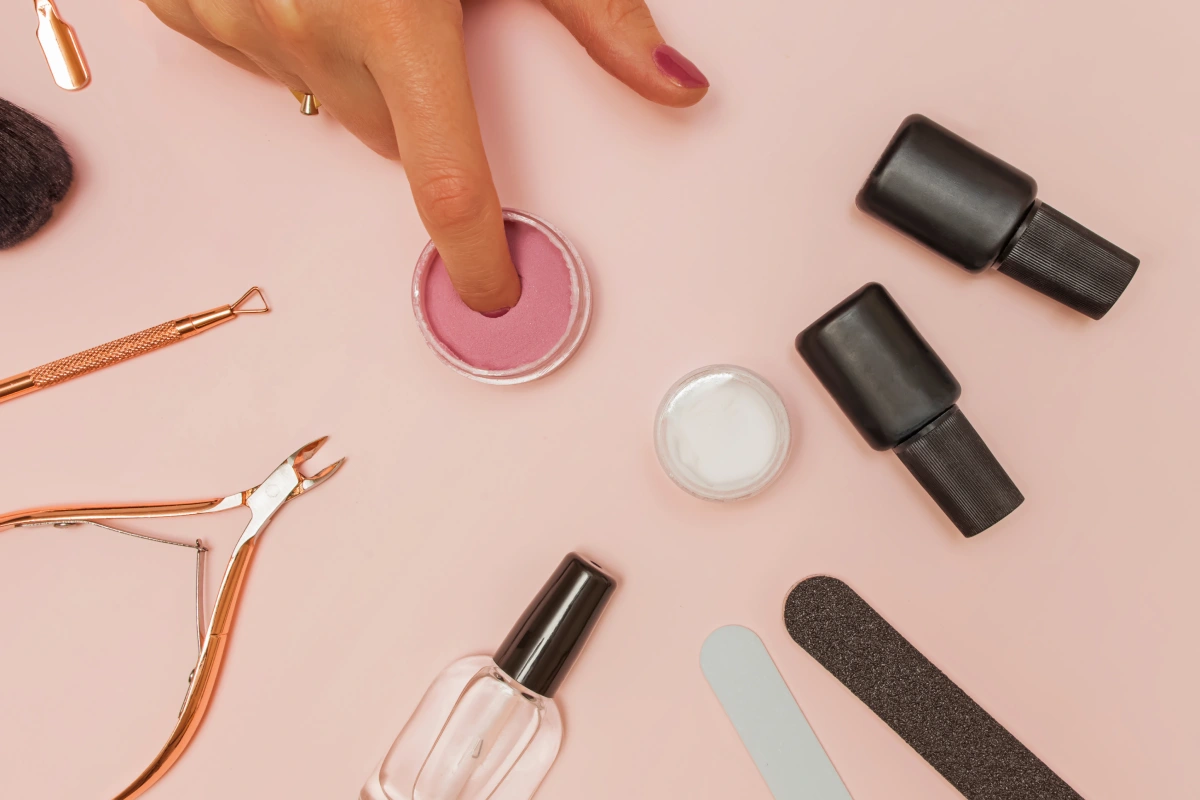 What Is Dip Powder Nails? The Trendy Technique That Beats Gel and Acrylic